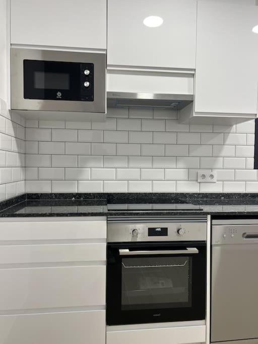 Moderno Apartamento Con Terraza En La Azotea Roses Eksteriør bilde