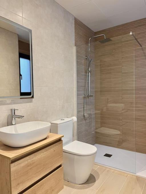 Moderno Apartamento Con Terraza En La Azotea Roses Eksteriør bilde