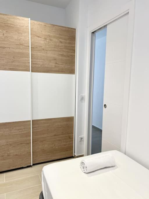 Moderno Apartamento Con Terraza En La Azotea Roses Eksteriør bilde
